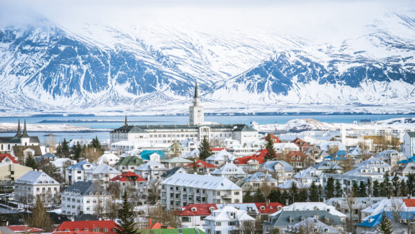 Robinson: Nonstop Flights from PIT to Iceland to Begin in Spring